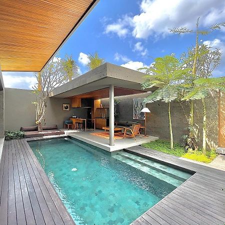 Domisili Villas Canggu Bali By Fays Hospitality Luaran gambar