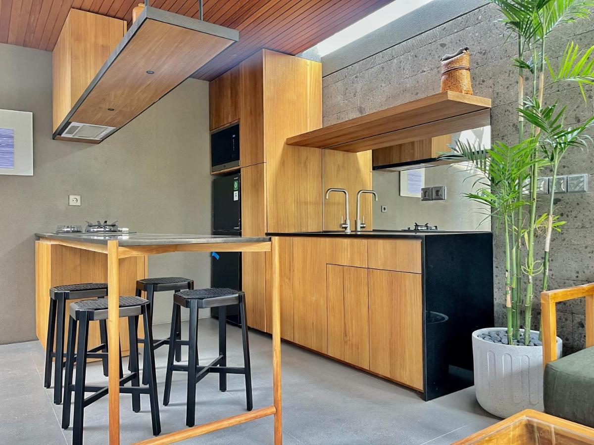 Domisili Villas Canggu Bali By Fays Hospitality Luaran gambar